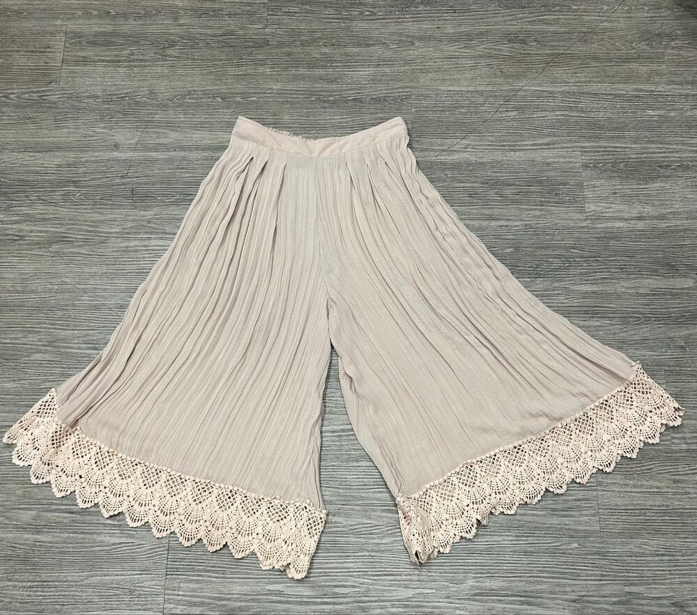 Free People Boho Pleated Crochet Trim Wide Leg Culottes Pants Taupe Beige Size M